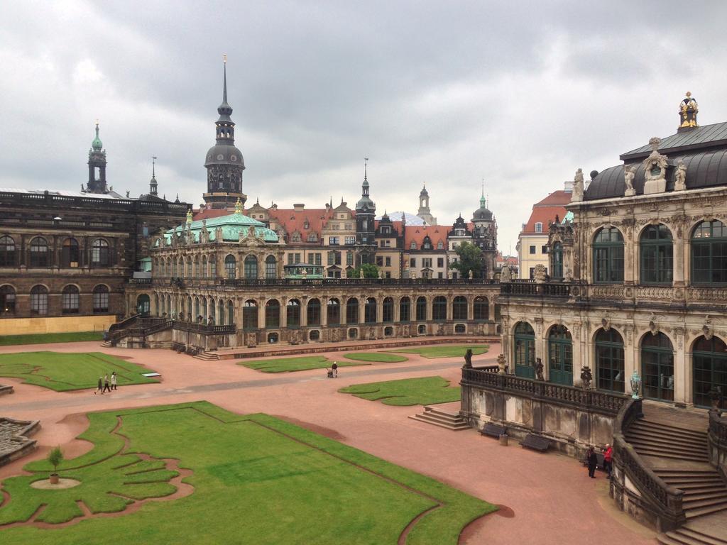 Fewo Am Zwinger دريسدن الغرفة الصورة